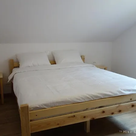 Hisa Lenart Apartment