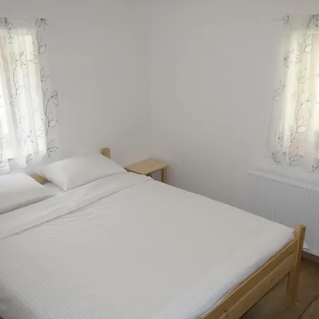 Hisa Lenart Apartment