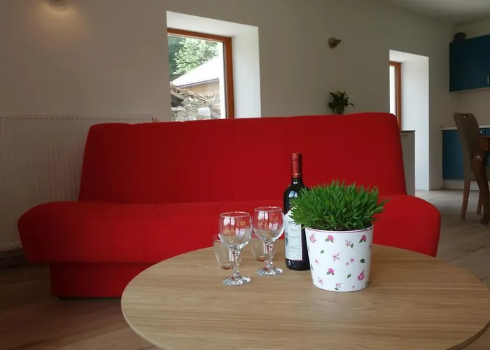 Hisa Lenart 托尔明